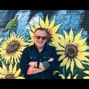 Meet your Posher, Raymond g